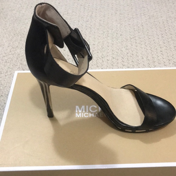 Calvin Klein Zebra Subtle Black Leather Strappy - Picture 2 of 8